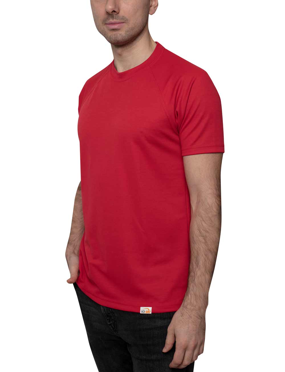 UV T-Shirt für Herren Outdoor Rundhals rot angezogen